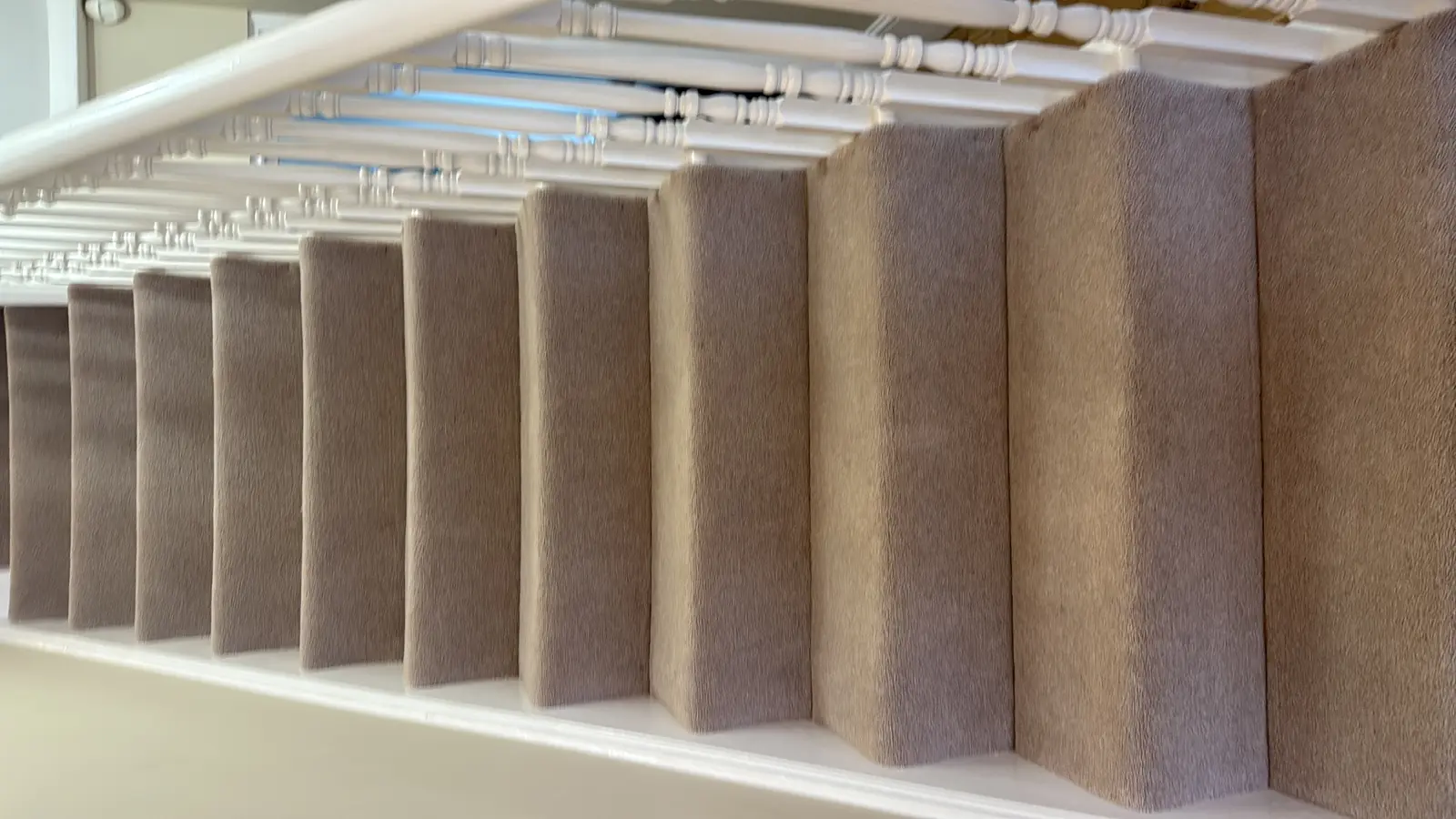 Professional carpet installation 15