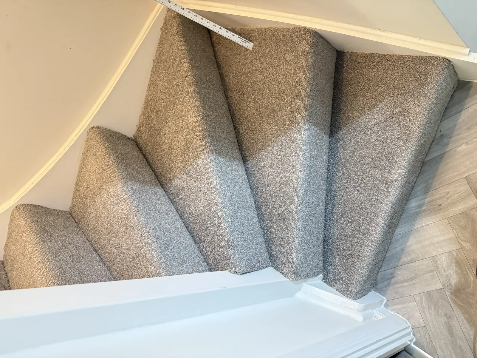 Professional carpet installation 21