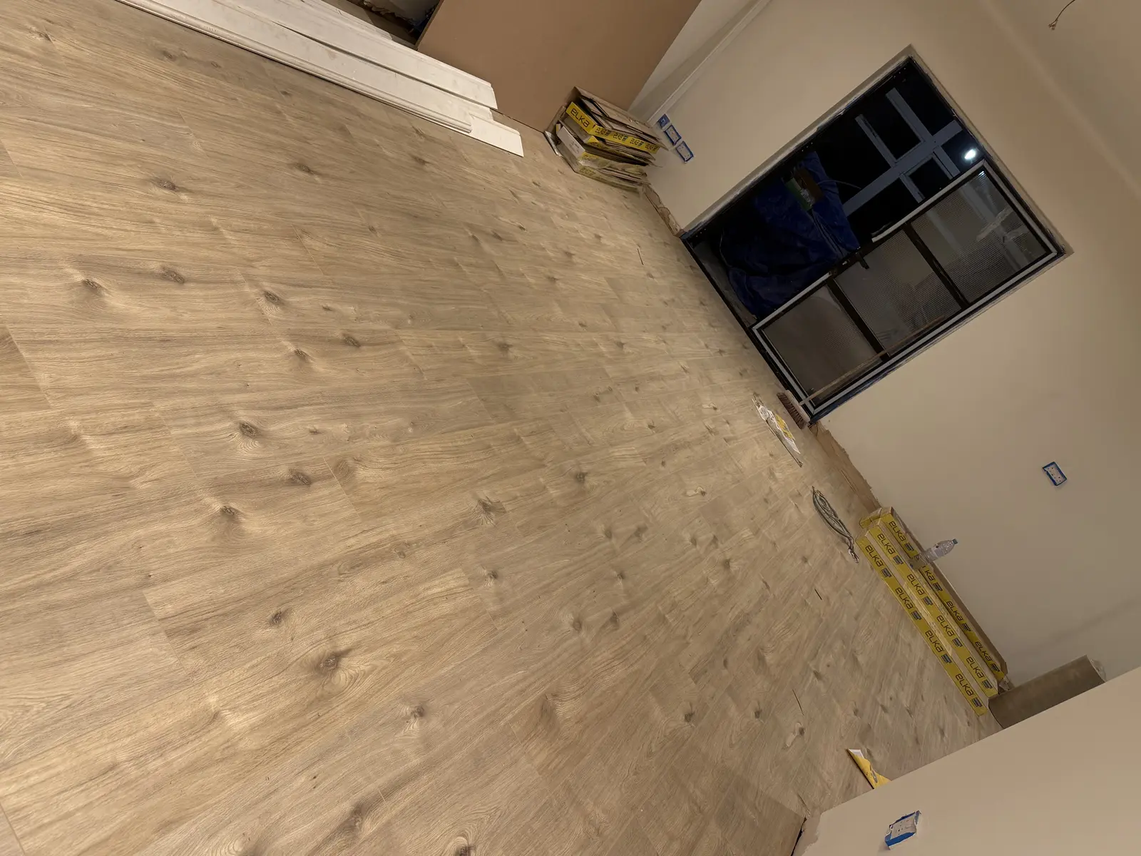 Professional laminate flooring installation 3
