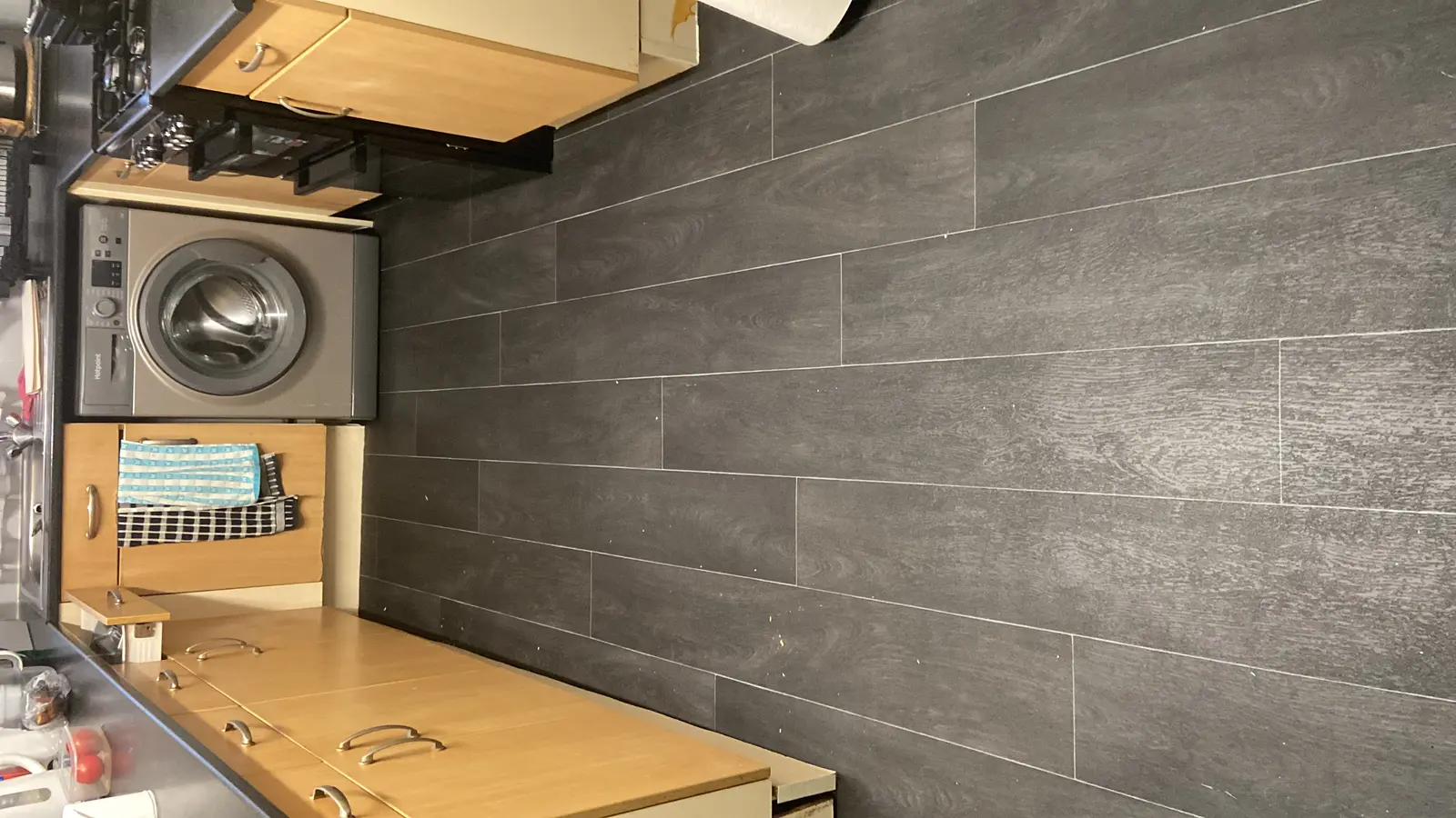 Professional vinyl flooring installation 1