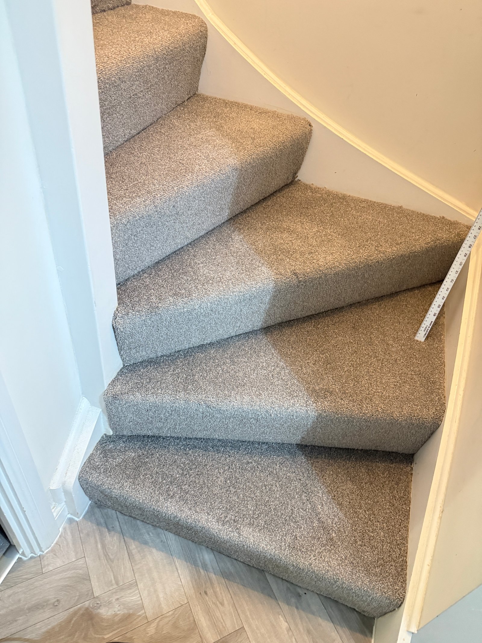 Neutral Carpet Installation